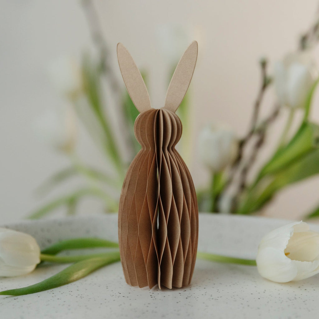Osterhase Paul aus Papier - hellbraun