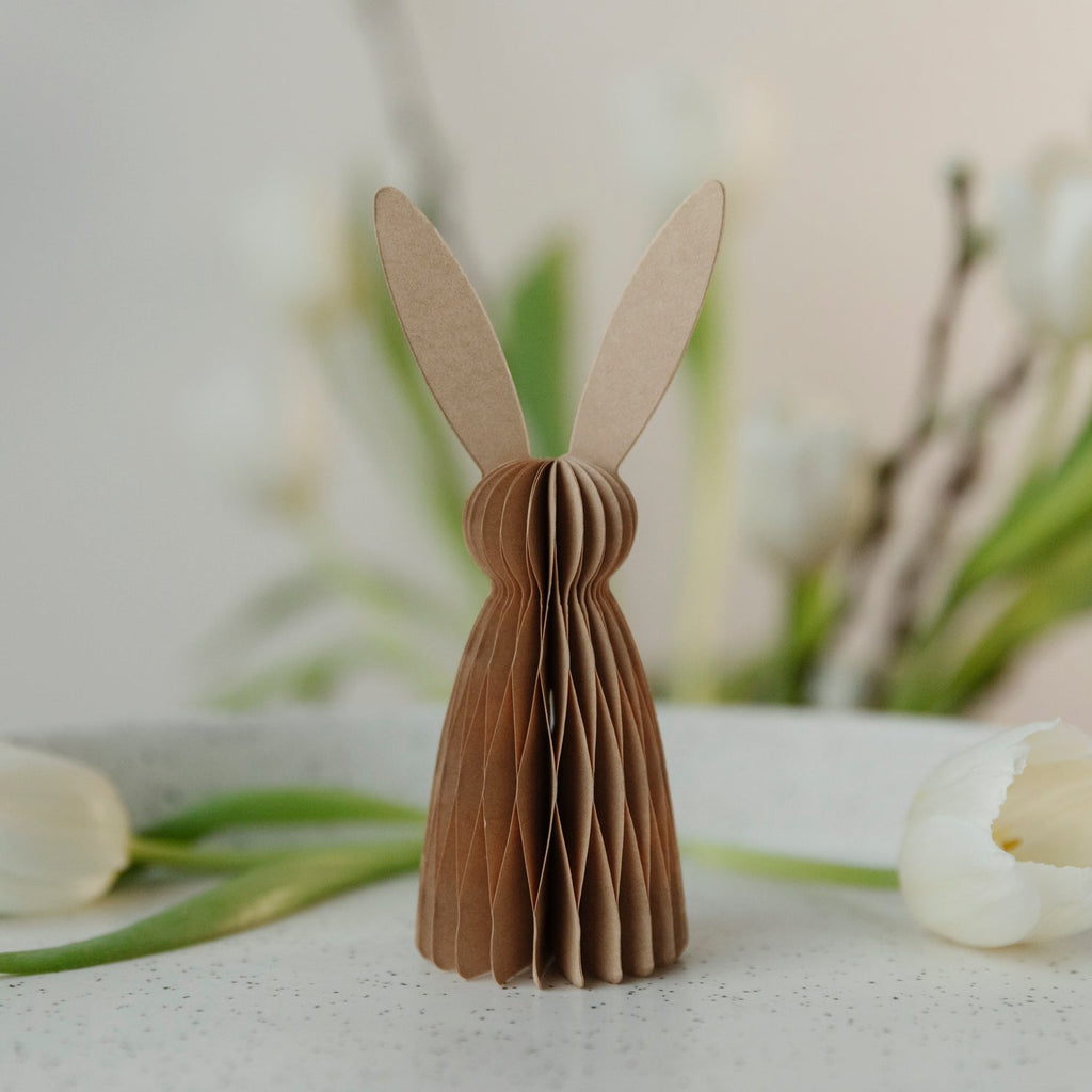 Osterhase Felix aus Papier - hellbraun