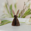 Osterhase Felix aus Papier - braun