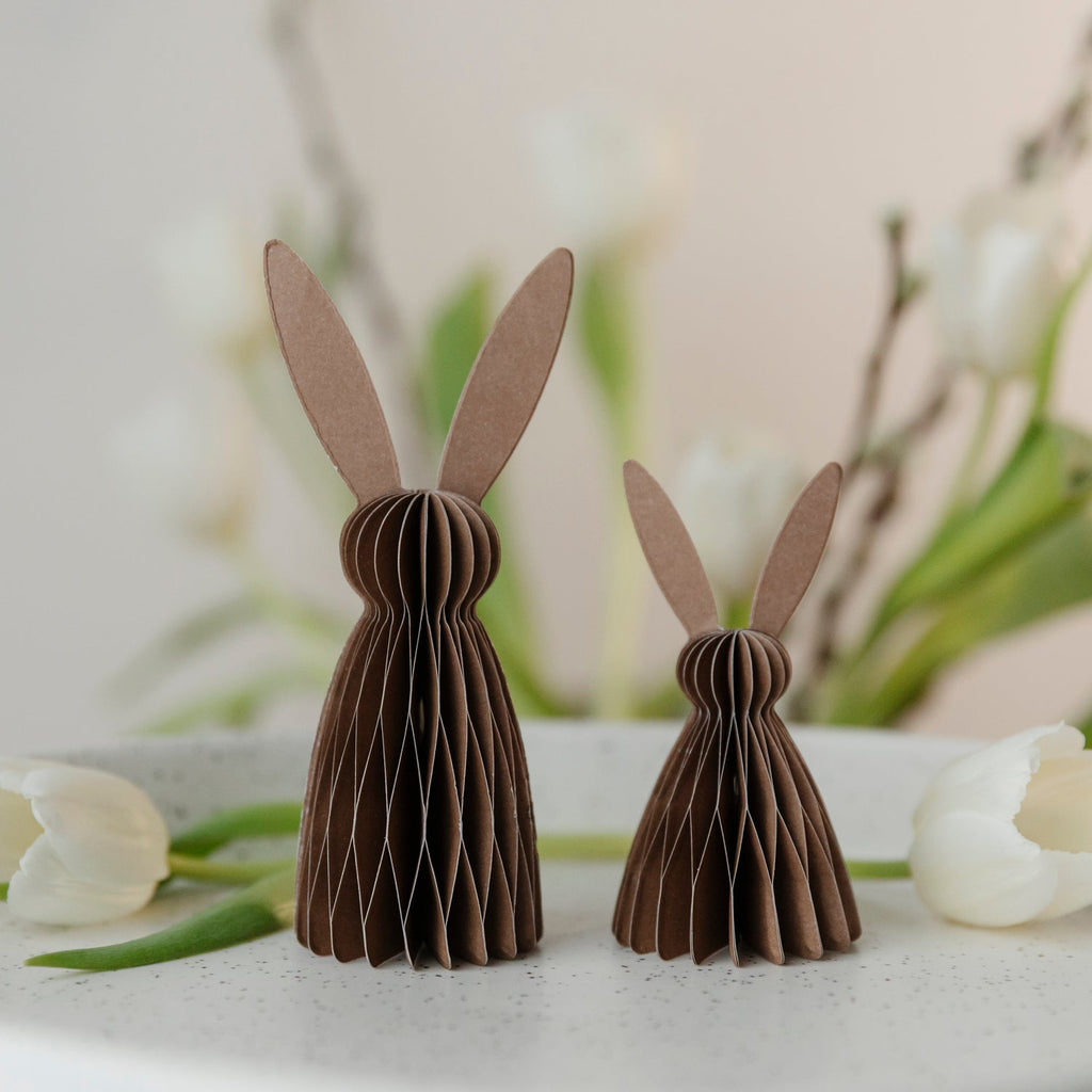Osterhase Felix aus Papier - braun